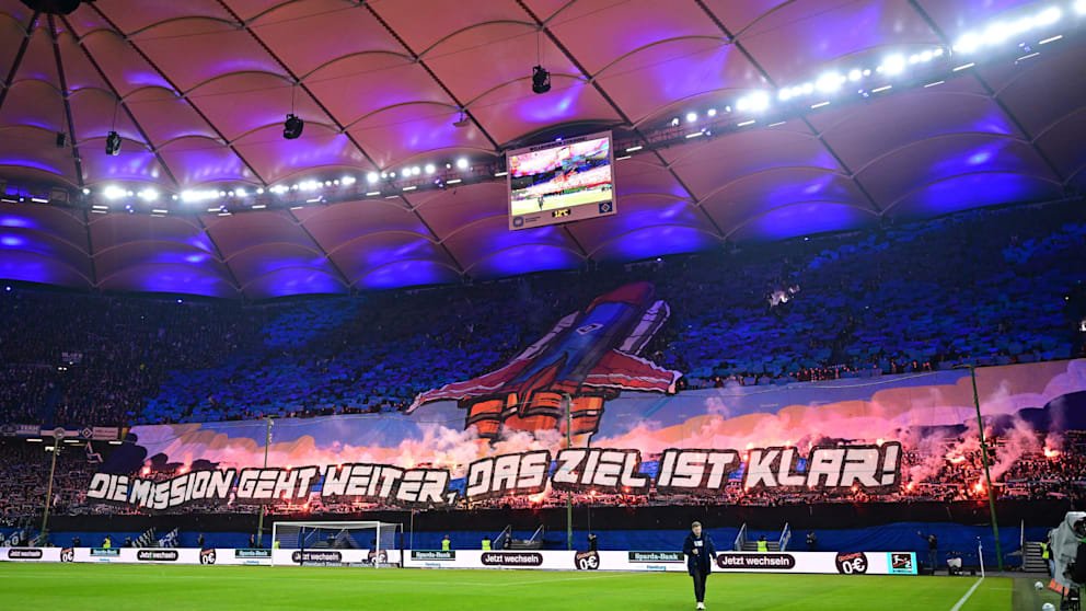 Die beeindruckende Choreo der HSV-Fans vor dem Anpfiff