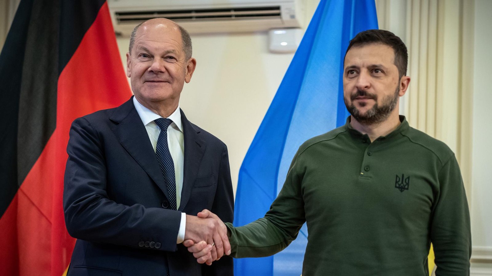 Chancellor Olaf Scholz (SPD) with Ukrainian President Volodymyr Zelenskyy at the UN General Assembly in New York. Chancellor Olaf Scholz (SPD) with Ukrainian President Volodymyr Zelenskyy at the UN General Assembly in New York.